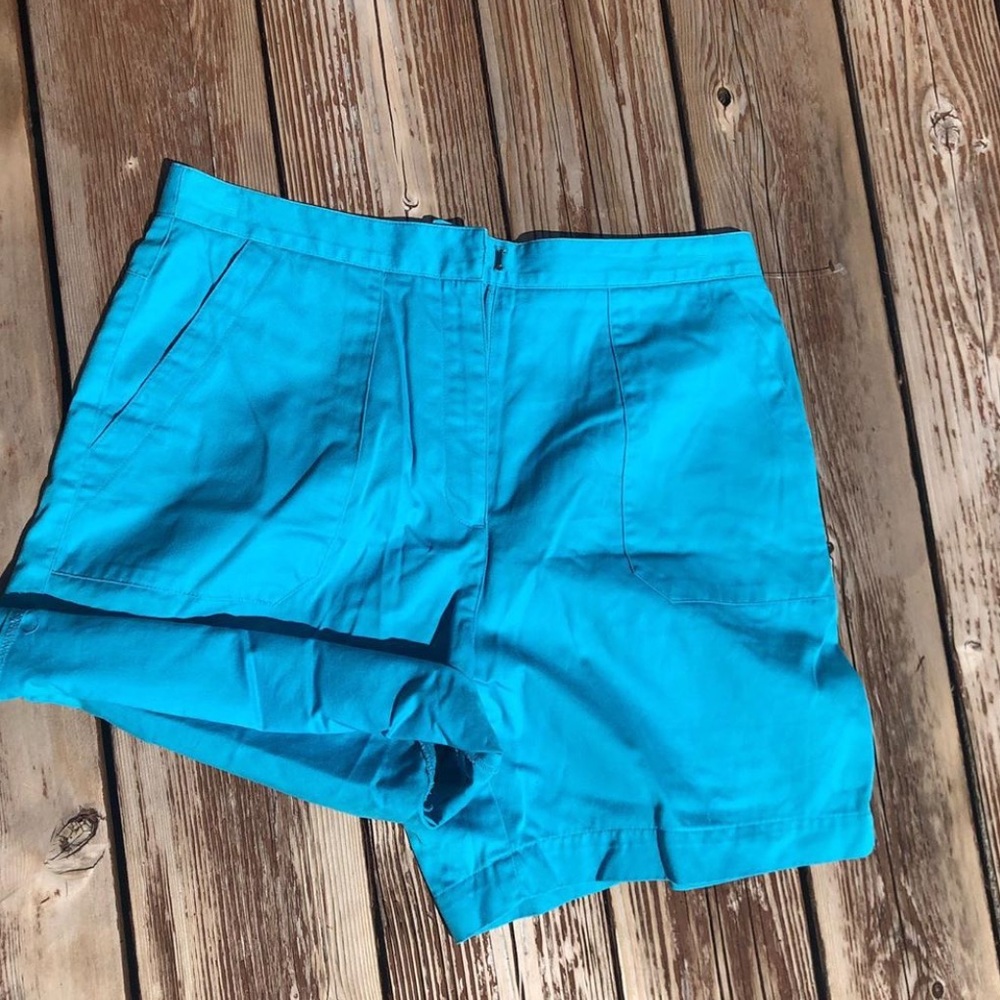 Liz Claiborne size 10 sport shorts